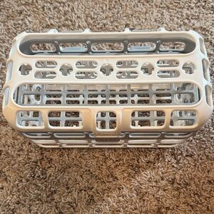 Munchkin Deluxe Dishwasher Basket - Gray